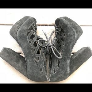 Mia Black Platform Chunky Heels